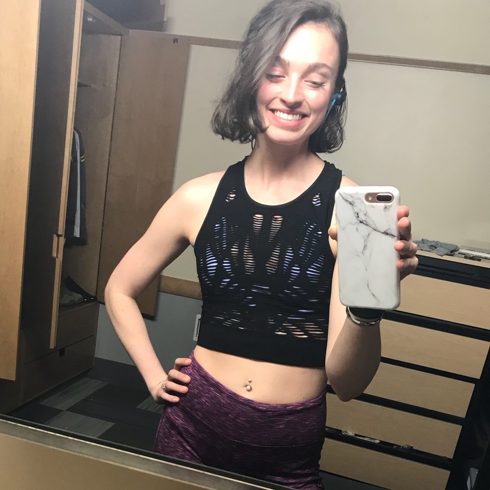ALO Yoga fitted tank crop